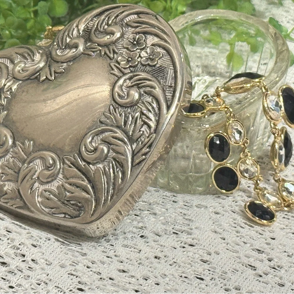 Heart Shaped Scrolled Silver Plated Glass Trinket Box with Mirror Under Lid